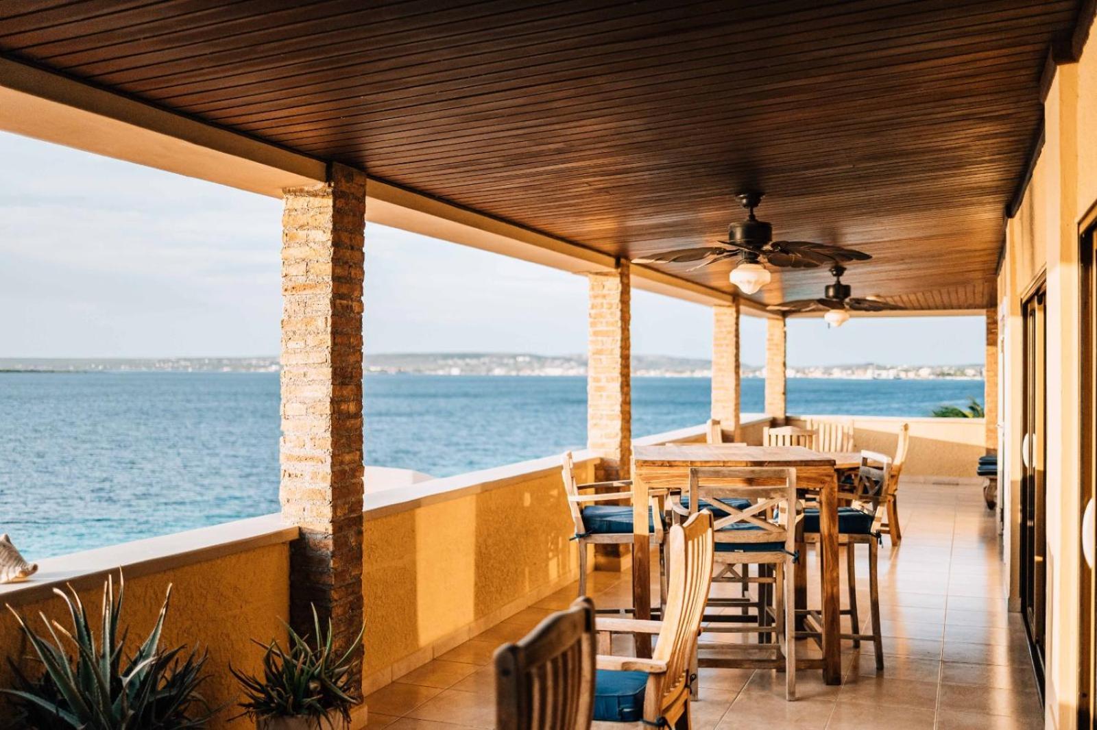 The Bellafonte - Luxury Oceanfront Hotel クラレンダイク エクステリア 写真