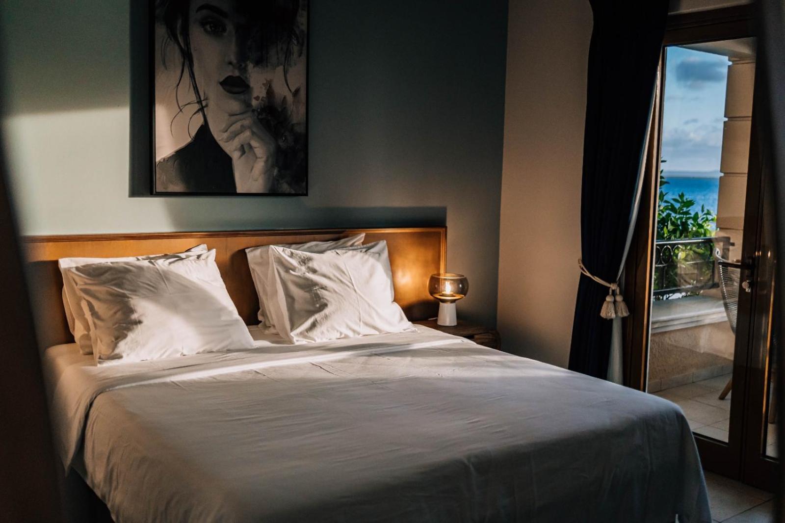 The Bellafonte - Luxury Oceanfront Hotel クラレンダイク エクステリア 写真