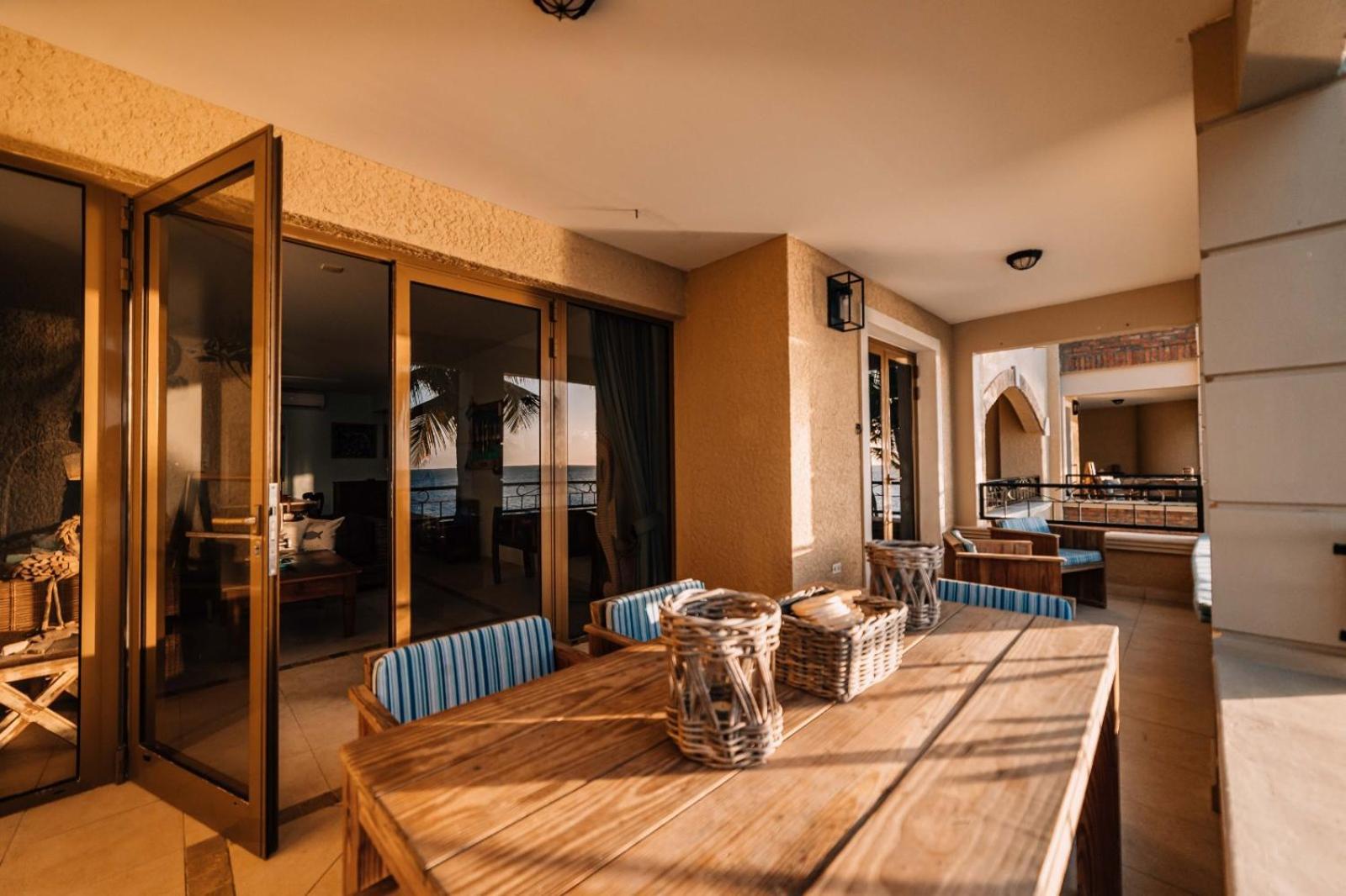 The Bellafonte - Luxury Oceanfront Hotel クラレンダイク エクステリア 写真