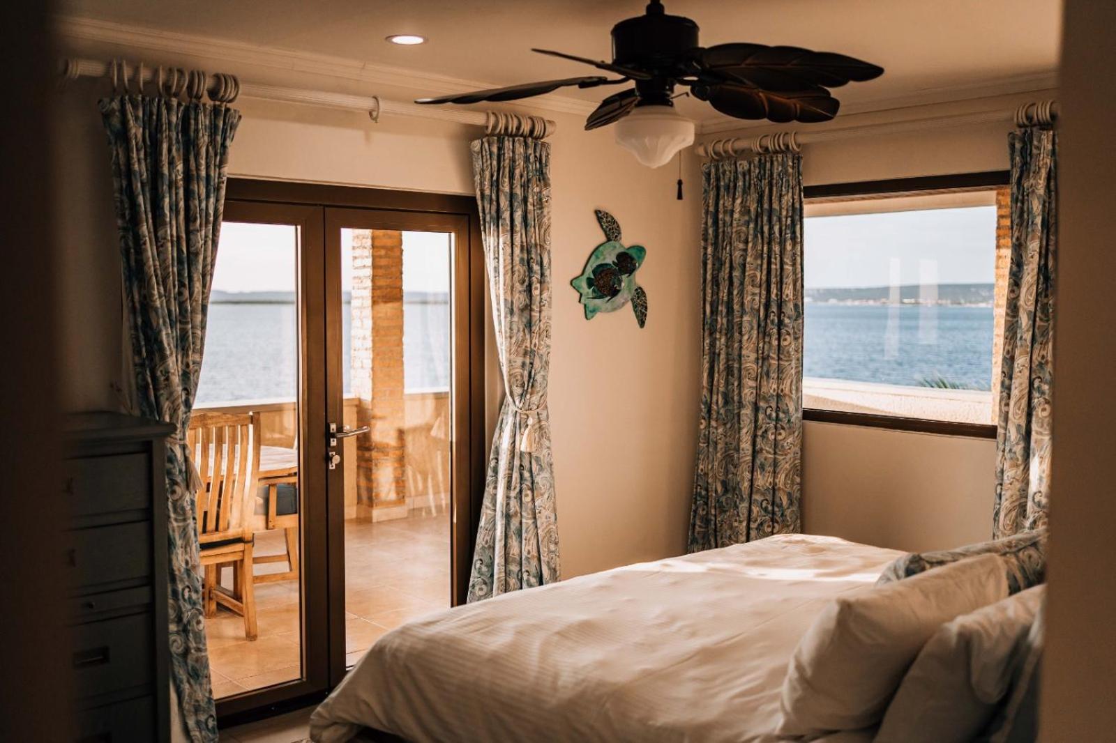The Bellafonte - Luxury Oceanfront Hotel クラレンダイク エクステリア 写真